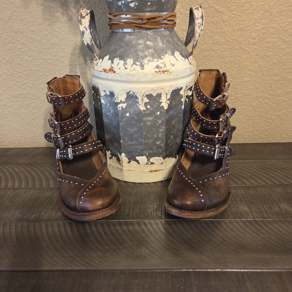 Freebird by Steven "Felicity", Size 8 - Picture 3 of 9